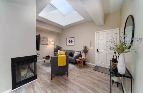 Civic Core Apartamento | Lovely- 1 Bedroom rental in Downtown San Diego.
