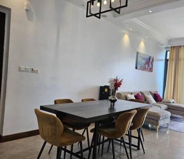 Mikocheni Apartamento | lovely 2 bed, 2.5 bath condo