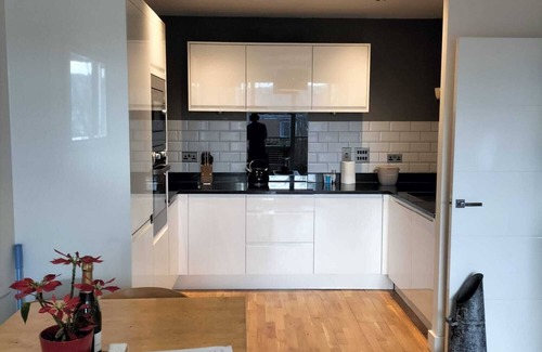 Shacklewell Apartamento | Lovely 2 bed, 2 bath apartment in East London