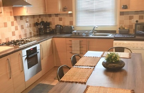 Rushey Green Apartamento | Precioso apartamento victoriano de 2 dormitorios y 2 baños en Londres con todas las comodidades modernas