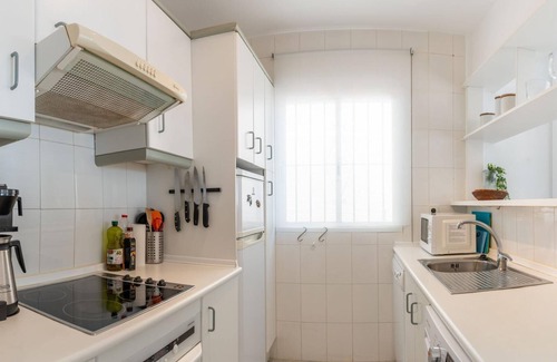 Mijas Apartamento | Lovely 2-bed Calahonda Apartment sea & Golf Views