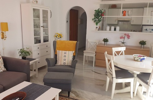 Mijas Apartamento | Lovely 2-bed Calahonda Apartment sea & Golf Views