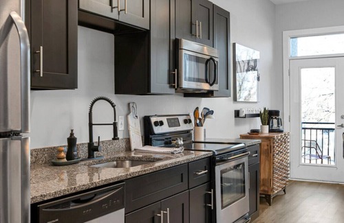 Hillsboro Village Condominio | Lovely 2 Bedroom,3 Bed - Near Restaurants, Bars, Shopping + Vanderbilt & Belmont