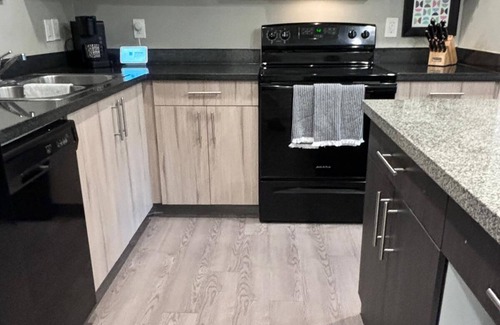 Brownsville Apartamento | Lovely 2-bedroom apartment FULLY FURNISHED in Brownsville