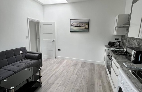 Brondesbury Apartamento | Lovely 2 Bedroom Apartment with Roof Terrace