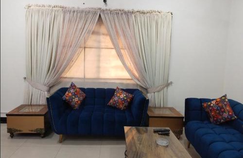 Lahore Apartamento | Lovely 2-Bedroom Apartment