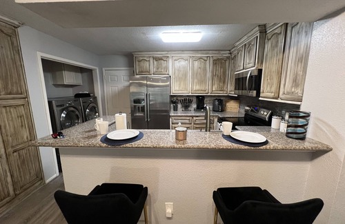 Astrodome Condominio | Lovely 2-Bedroom Condo w/garage, pool & tennis court