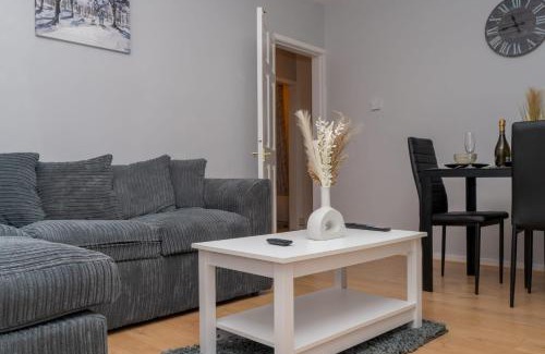 Weston by Wellend Apartamento | Lovely 2 Bedroom Home Coventry