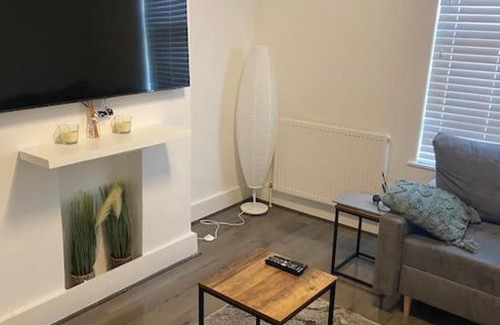 Thornton Heath Casa | Lovely 2 bedroom home with free parking