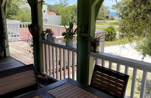 Placencia Apartamento | Lovely 2 bedroom unit, lagoon side with beach view