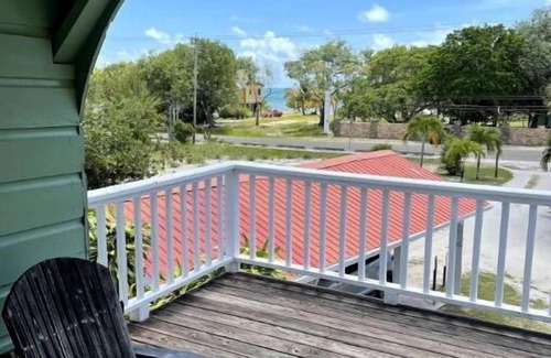 Placencia Apartamento | Lovely 2 bedroom unit, lagoon side with beach view