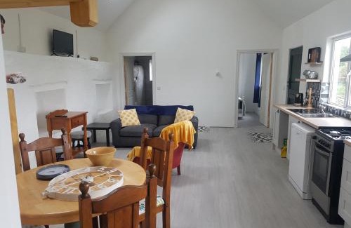 Ballyduff Casa | Lovely 200 year old cottage all mod cons