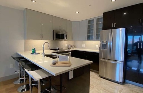 Downtown Halifax Apartamento | Lovely 2Bed, 2Bath with Balcony Downtown Halifax