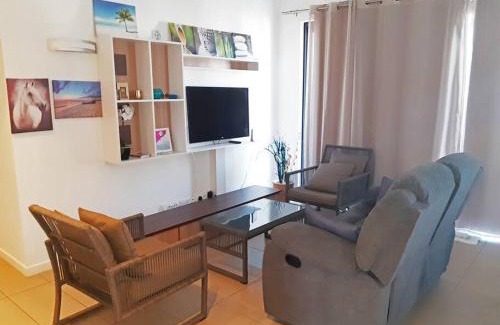Roches Noires Apartamento | Lovely 3-bedroom at Azuri Ocean & Golf village