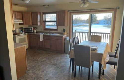 Mauston Apartamento | Lovely 3- Bedroom close to Hospital in Mauston