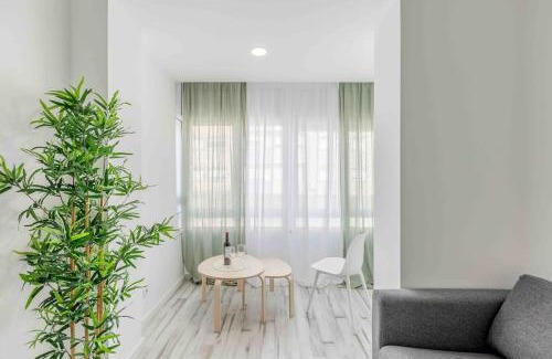 Queluz Apartamento | Lovely 3-bedroom condo w/free parking on premises