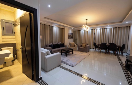 New Cairo Apartamento | Lovely 3-bedroom apartment located at the center of New Cairo City