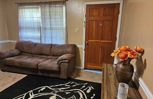 Albany Casa | Lovely 3-bedroom house in Albany with AC and WiFi