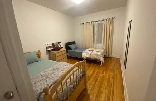 Cote-Saint-Paul Apartamento | Lovely 3 bedroom unit near Downtown Montreal