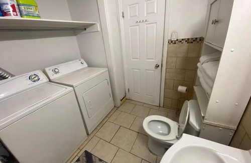 Cote-Saint-Paul Apartamento | Lovely 3 bedroom unit near Downtown Montreal