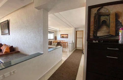 Agadir Bay Apartamento | Lovely 3 bedroom unit with pool in Agadir Bay.