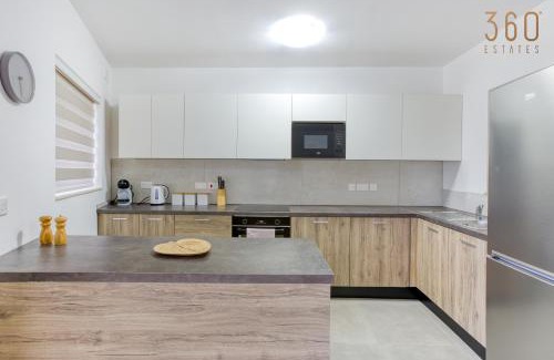 Mgarr Apartamento | Lovely 3BR Apt with Private Balcony & Views in Mgarr by 360 Estates