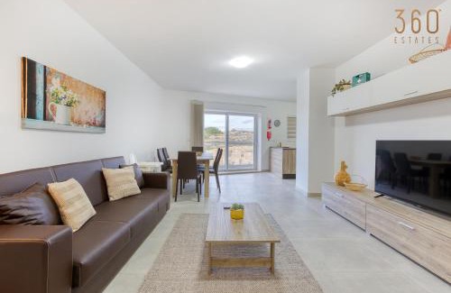 Mgarr Apartamento | Lovely 3BR Apt with Private Balcony & Views in Mgarr by 360 Estates