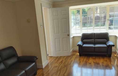Dunstable Casa | Lovely 4 Bedroom home in Houghton Regis