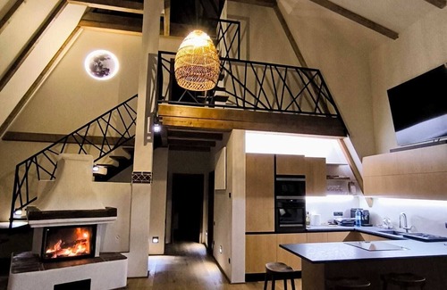Moisei Chalet De Esquí | Lovely 4-bedroom A-frame chalet with WiFi in Moisei