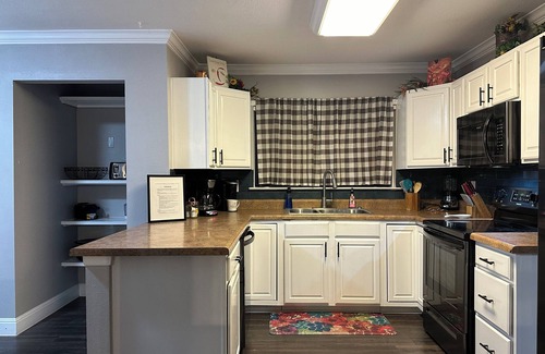 Heritage Casa | Lovely 4-bedroom Beauty Near Sea World