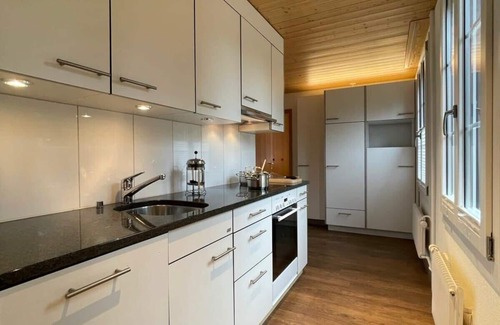 Saanenmoeser Chalet De Esquí | Lovely 4 Bedroom Chalet Great for Ski Holiday