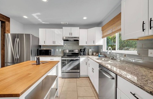 Parkwood Casa | Lovely 4-bedroom house with a pool in San Antonio