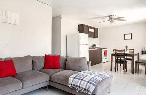 Vega Alta Casa | Lovely 4-bedroom house with WiFi and AC, A private Zen Zone near the Beach