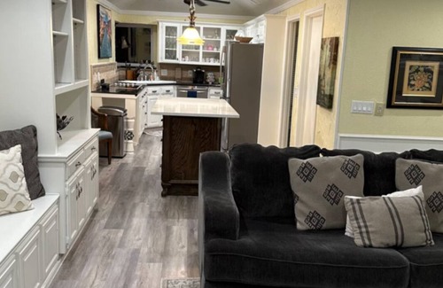 Valley Ranch Casa | Lovely 4-bedroom house in charming Irving with AC, WiFi - Coppell Schools.