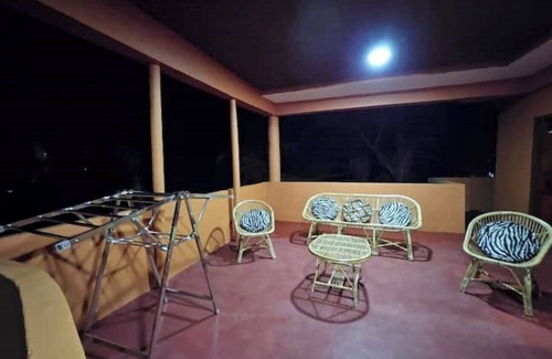 Nallur Casa | Lovely 4 bedroom top floor home in Kokkuvil East, Jaffna, Sri Lanka