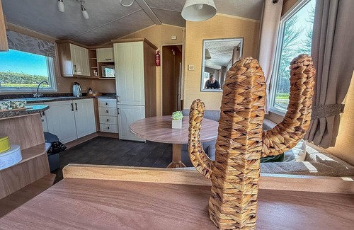 Skegness Casa | Lovely 6 berth caravan at Southview Holiday Park ref 33032CL