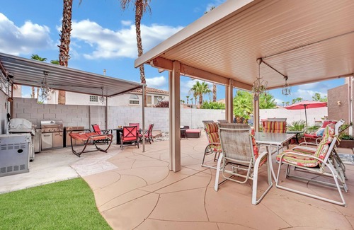 Silverado Ranch Casa | Lovely 6BR house with pool & SPA