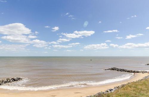 Hopton on Sea Otro | Lovely 8 Berth Caravan In Norfolk At Haven Hopton Holiday Park Ref 80055T