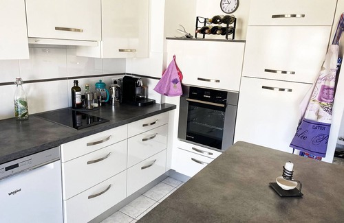 Cannes Apartamento | Lovely and bright apartment on the fifth floor with a large terrace. Garage!