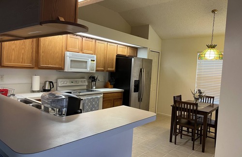 Arlington Casa | Lovely and Comfy 3 bedroom home -Quiet neighborhood