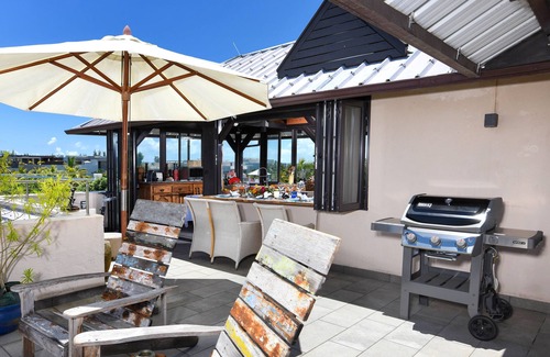 Pereybere Apartamento | Lovely And Luxurious One Bedroom Studio With Seeview