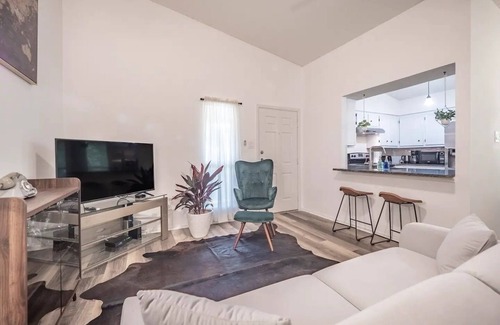 Anderson Mill Apartamento | Lovely and modern two bedroom condo