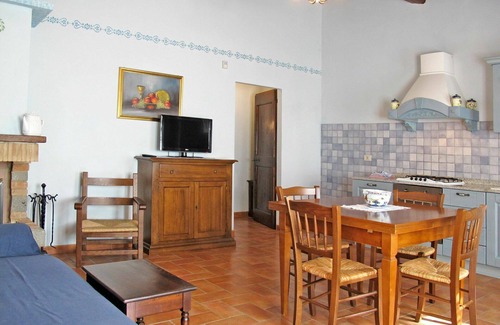 Rigutini Apartamento | Bonito apartamento con piscina, WIFI, A/C, TV, patio, mascotas permitida y aparcamiento