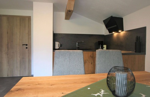 Ramsau im Zillertal Apartamento | Acogedor apartamento para 13 personas con WIFI, TV, terraza y aparcamiento