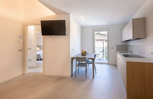 Cividale del Friuli Apartamento | Acogedor apartamento para 6 personas con WIFI, A/C, TV, balcón, mascotas permitida y aparcamiento