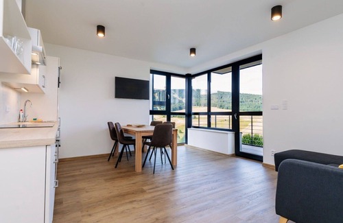 Loucna Pod Klinovcem Apartamento | Acogedor apartamento para 5 personas con WIFI, TV, balcón y aparcamiento
