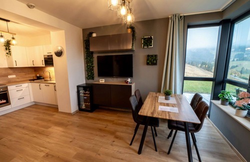 Loucna Pod Klinovcem Apartamento | Bonito apartamento para 4 personas con WIFI, TV, terraza y aparcamiento