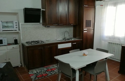 Orta San Giulio Apartamento | Acogedor apartamento para 4 personas con WIFI, TV y mascotas permitida