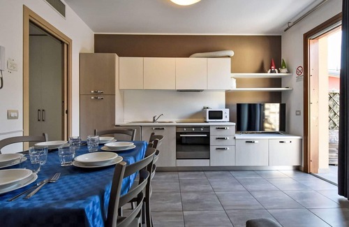 Monasterolo del Castello Apartamento | Hermoso apartamento para 6 personas con piscina, WIFI, A/C, TV, terraza y aparcamiento