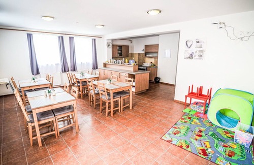 Cesky Krumlov Apartamento | Bonito apartamento para 5 personas con WIFI, patio, mascotas permitida y aparcamiento